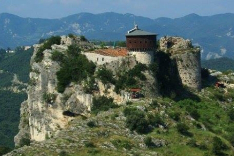 Petrelë: Visita el Castillo de Petrela y Monta en Tirolina
