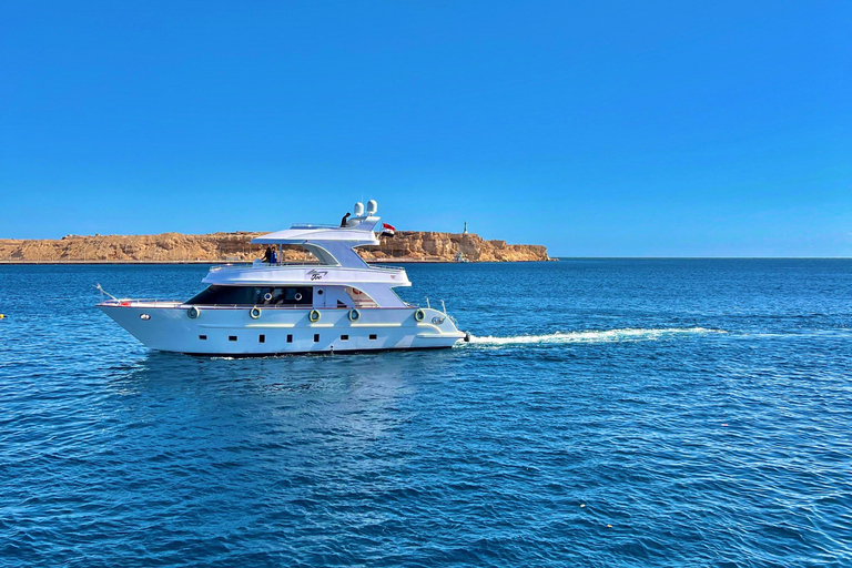 Sharm el-Sheikh: Ras Mohammed & White Island Dive & Snorkel Option 2: Certified Divers - Including Equipment