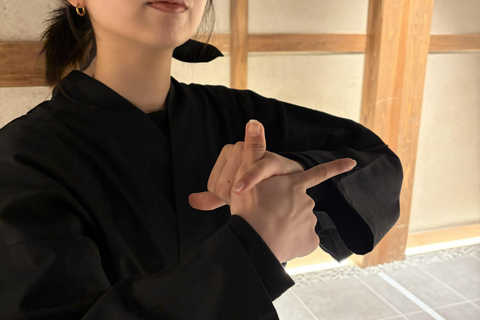 Kyoto: Ninja Experience in a Real Ninja House in Arashiyama Ninja Experience + Costume