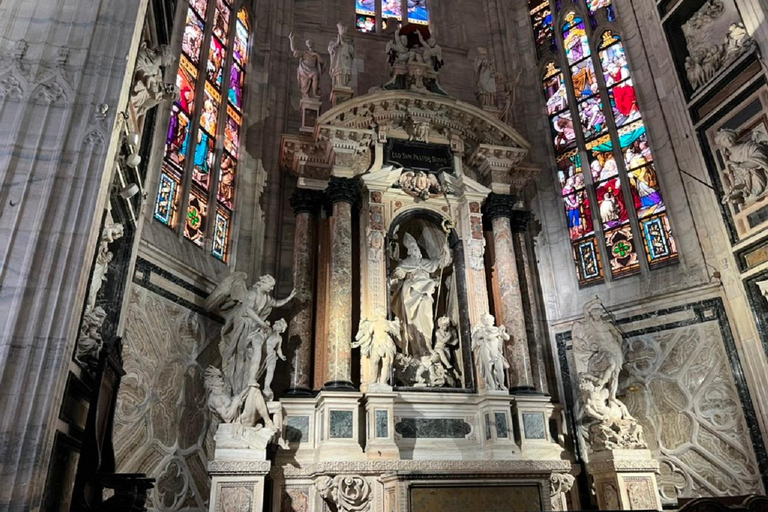 Milan: Guided City Tour with Duomo and Optional Terrace Small Group Tour Without Terrace Access