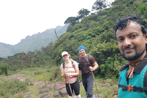 纳克尔斯峰探险和希洛亚村露营 2 日游