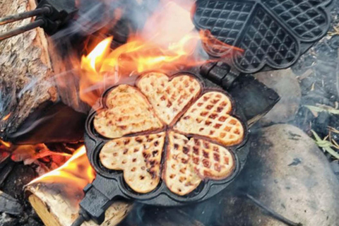 Oslo: Scenic Forest Walk with Coffee and Bonfire Waffles