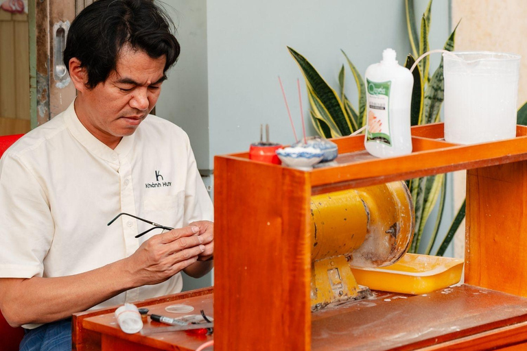 Da Nang: Custom-Made Prescription Glasses in Colonial Optic
