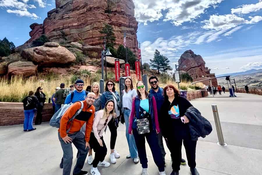 Ab Denver: Red Rocks Express-Tour mit Ausblicken und Fotomöglichkeiten. Foto: GetYourGuide