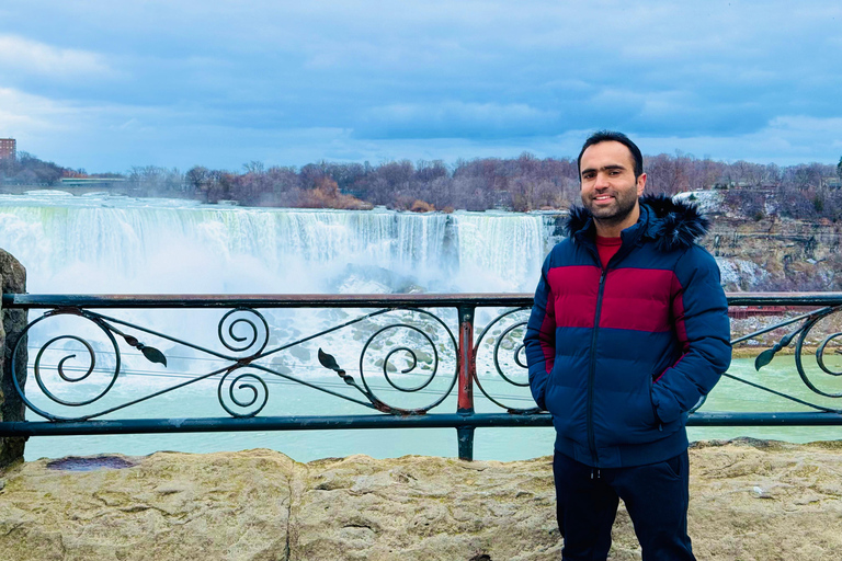 Toronto: Niagara Falls Day Trip with Driver