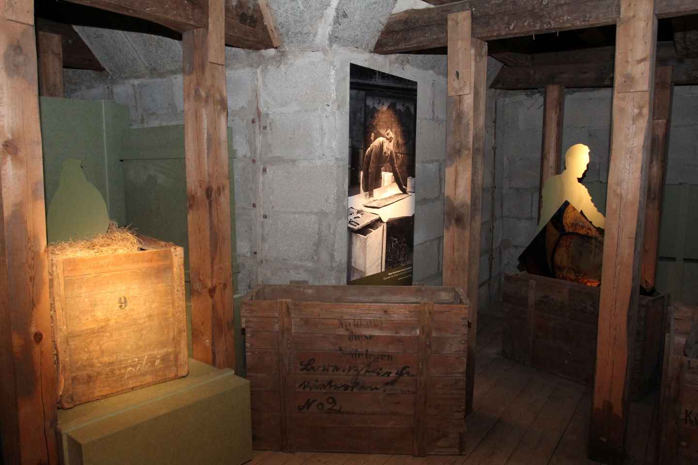 纽伦堡：揭秘二战艺术地堡之旅