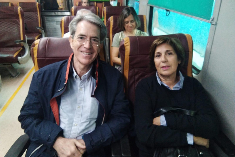 From Delhi: All Inclusive Taj Mahal Tour by Express Train All Inclusive VIP Day Tour