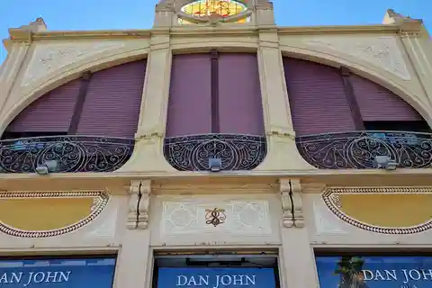 Viareggio: the Passeggiata tour, a Liberty dream