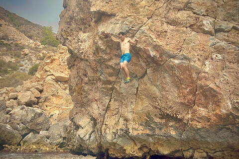 Granada: Deep Water Soloing in Calahonda Pier