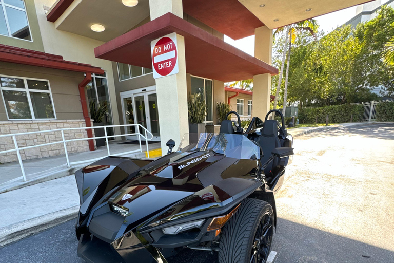 Miami: Polaris Slingshots