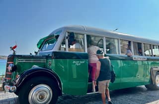 Valletta: Oldtimer-Bus nach Valletta, Sliema, Rabat & Mdina