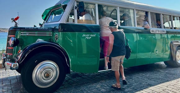 Valletta: Vintage Bus to Valletta, Sliema, Rabat & Mdina