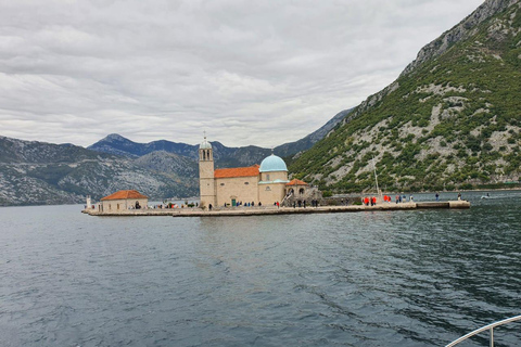 Kotor: eTukTuk Tour with Prčanj, Tivat, and Trojica Hill