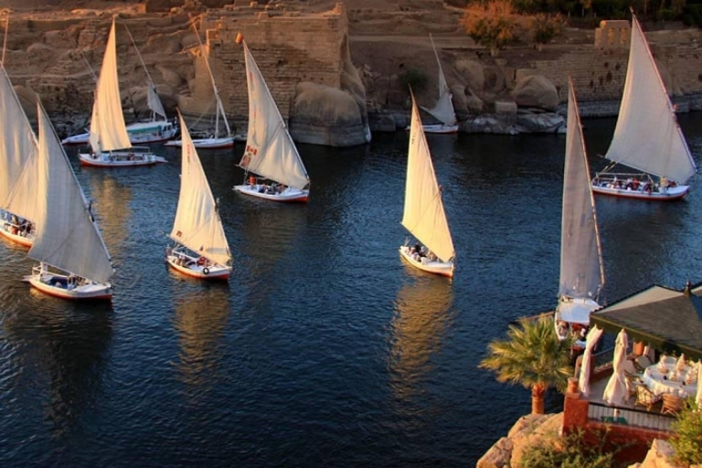 Paseo privado en feluca por el río Nilo