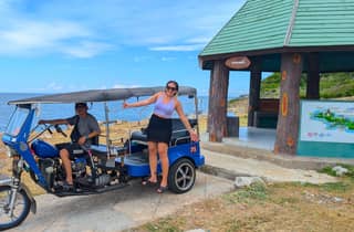 Von Pattaya aus: Tagestour Koh Sichang Island mit Tuktuk Tour