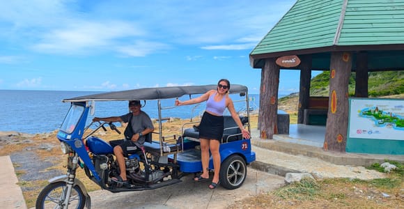 Von Pattaya aus: Tagestour Koh Sichang Island mit Tuktuk Tour