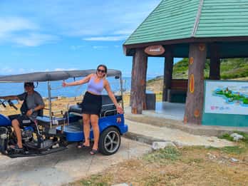 Da Pattaya: Tour di un giorno dell'isola di Koh Sichang con tour in tuktuk
