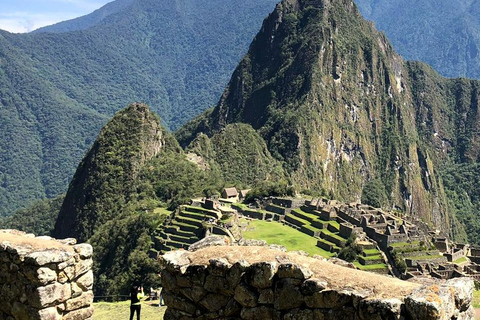 From Cusco: Machu Picchu Private Tour with Transportation