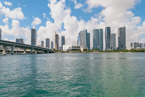 Miami bij dag en nacht: 2-daagse Hop On, Hop Off ervaring2-Daagse Miami Essentiële Avondtour