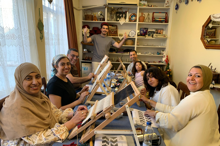 Istanbul: Turkish Carpet/Rug Weaving Workshop with Artisan