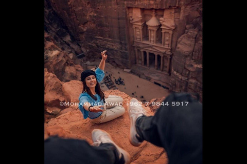 Amman: 2-Day VIP Wadi Rum Martian Tent & 4*4 & Petra Tour