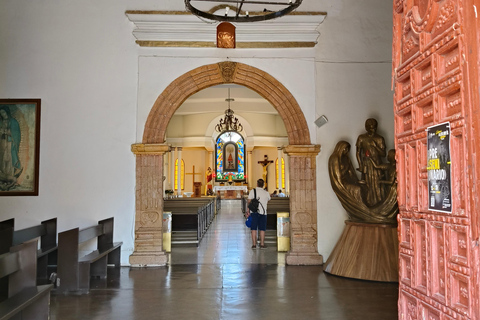Tour Todos Santos Magical Town, Hotel California