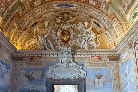 Rome: Vatican Museums Early Access, Audio Tour & Breakfast Vatican Museums & Sistine Chapel: Hosted Entry Ticket