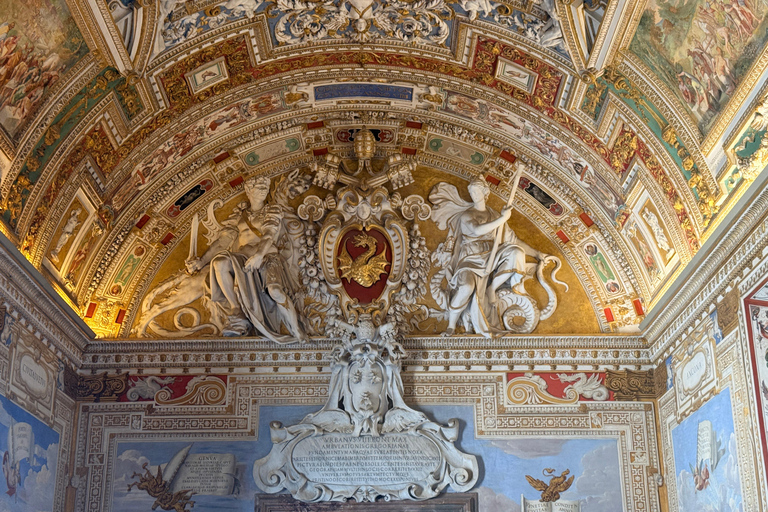 Rome: Vatican Museums Early Access, Audio Tour & Breakfast Vatican Museums & Sistine Chapel: Hosted Entry Ticket