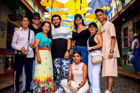Medellín: Guatapé Tour, Visit to Peñol, and Alto del Chocho Medellín: Guatapé Tour, Visit to Piedra del Peñol and Alto del Chocho