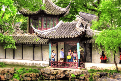 2 Day Private Shanghai Skyline to Watertown &amp; Suzhou GardenWith All admissions