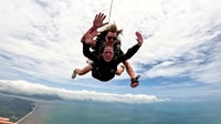 Airlie Beach, Skydive с пляжной посадкой - Housity
