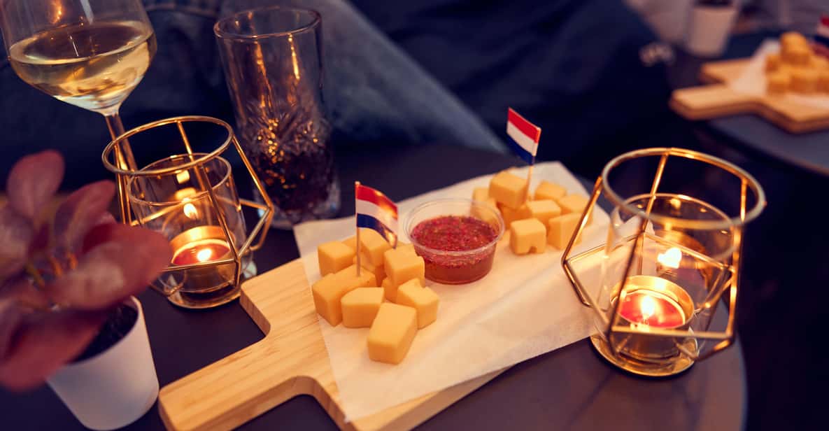 Afbeelding 4 van Amsterdam: avondrondvaart bij kaarslicht met wijn en kaas