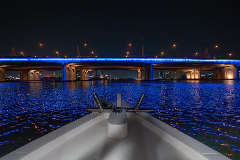 贾达夫：2026 年除夕烟花游船之旅Jaddaf：2026 年除夕烟花游船（私人）