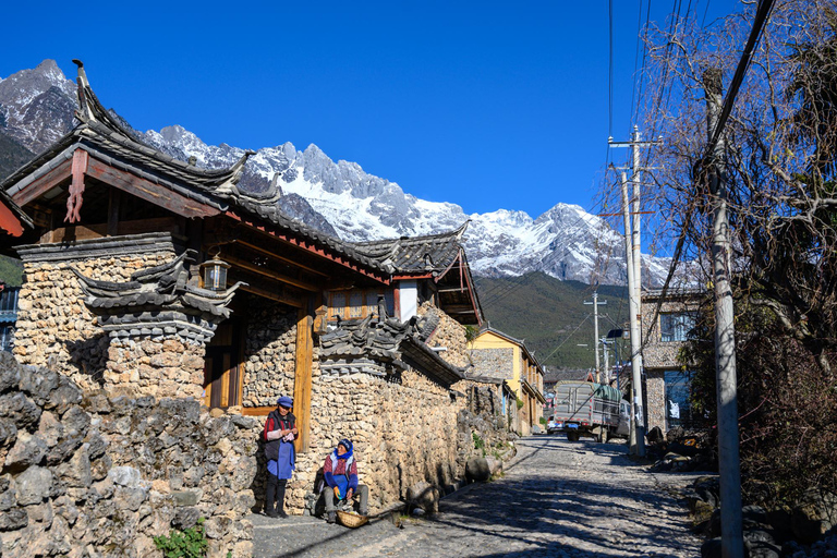 Wycieczka rowerowa i zwiedzanie z przewodnikiem parku targowego wioski Lijiang baisha