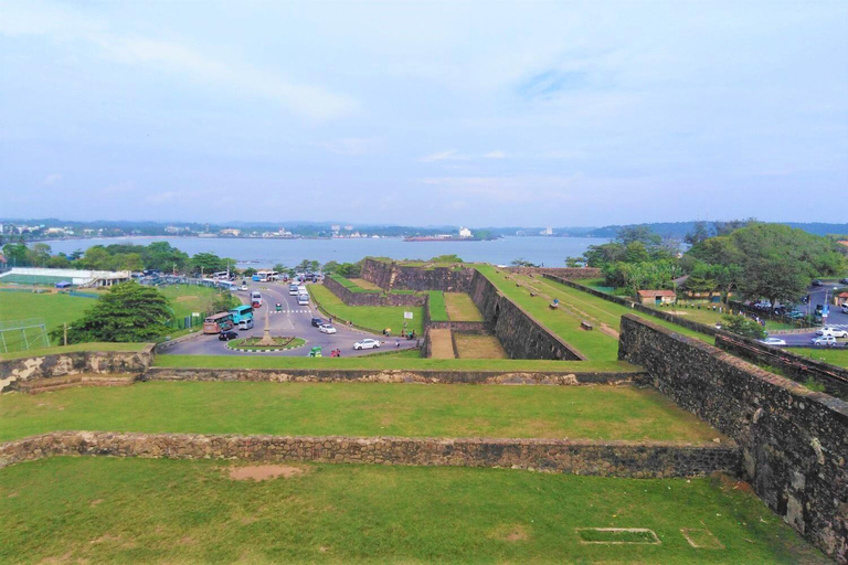 Sri Lanka: un grande tour di 15 giorni con una vacanza