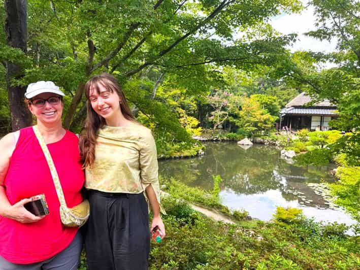 Nara: Isuien Garden Tour with Matcha Tea Experience