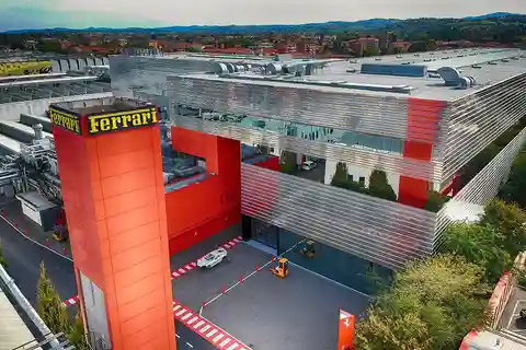Maranello: Privat Eco-tur till racerbanan Fiorano