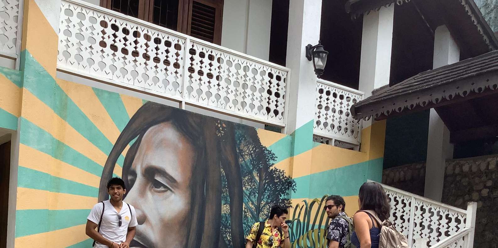 审判院之旅| GetYourGuide, image size:1585x792