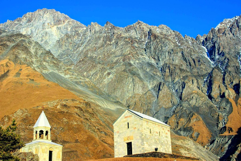 Kazbegi: Private 4x4 Tour to Elia Monastery