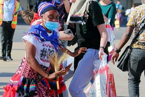 مومباسا: جولة ثقافية مع مرشد في قرية نغومونغو.