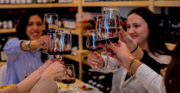 Wine tasting in Catania Historic center
