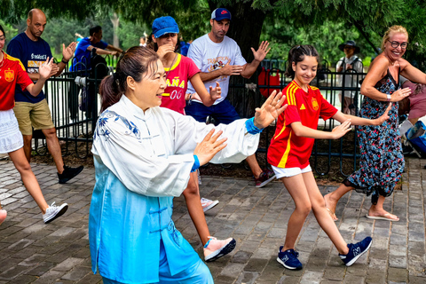 Pekín: Excursión Cultural por los Mejores HutongsPeleas de grillos con el maestro Liu