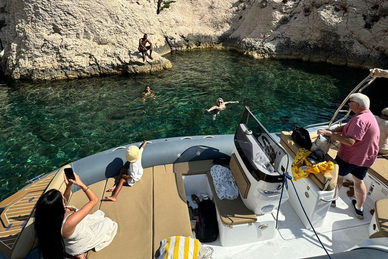 Marseille: Rent a private boat with a skipper private boat trip to calanques du frioul