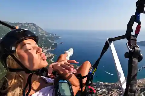 Paragliding Experience in Budva with Certified Pilot