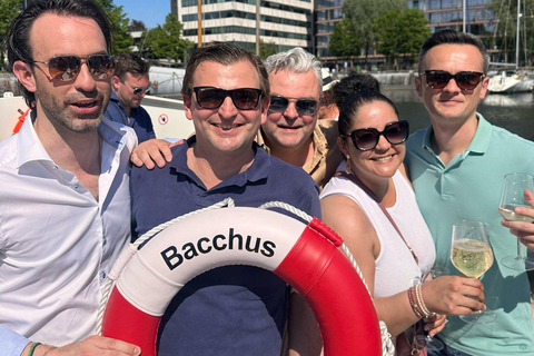 Antwerp: Private Harbor Cruise with Aperitif near the MAS XL Antwerp: Private Harbor Cruise with Aperitif near the MAS