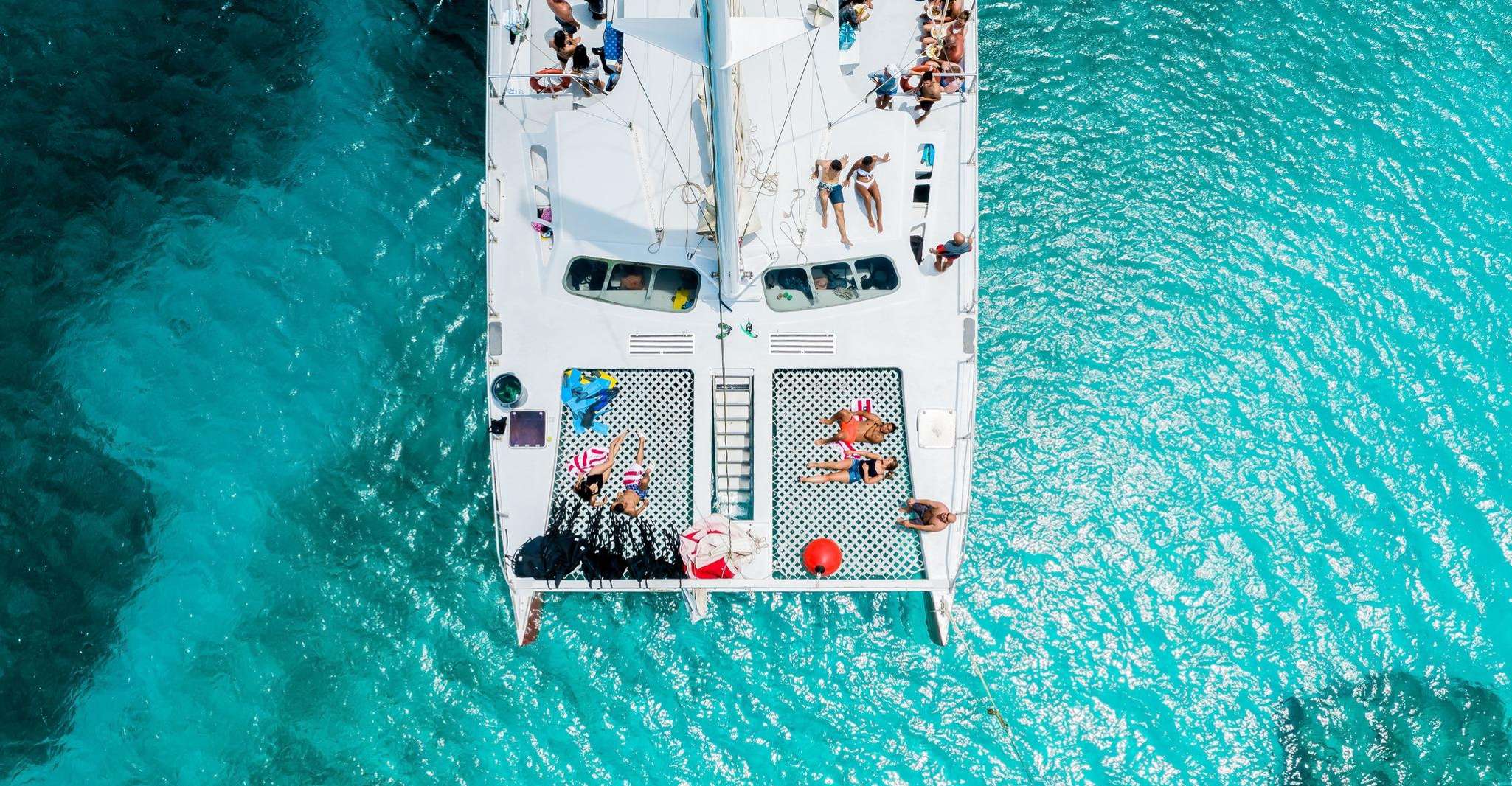 モーリシャス、カタマランクルーズからバーベキューランチとともにile aux cerfsへ - Housity