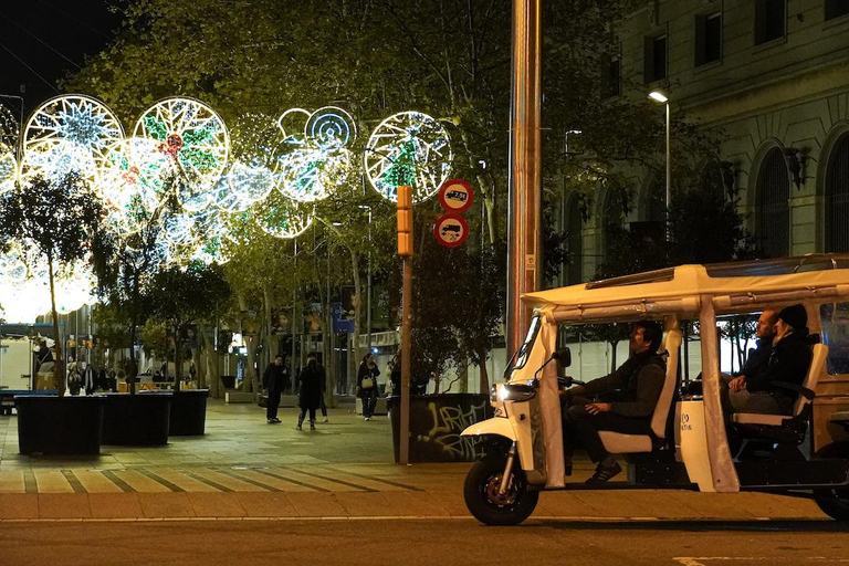 Barcelona: Private Christmas Lights Tour by Eco Tuk Tuk Barcelona: Christmas Lights Tour by Private Eco Tuk Tuk