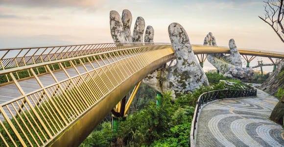 From Hoi An/Da Nang: Golden Bridge & Marble Mountains Tour