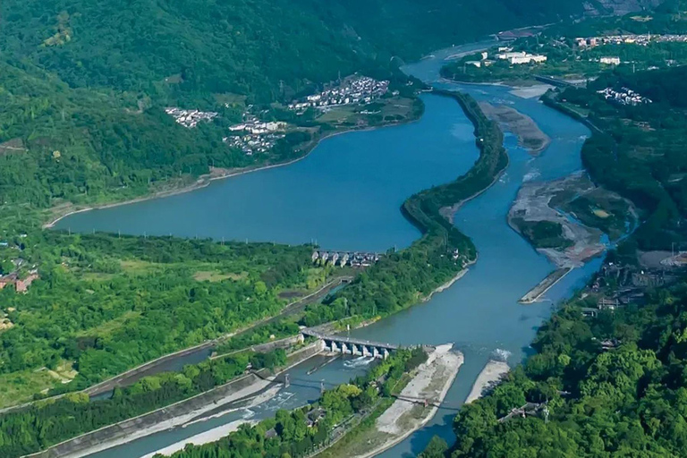 Chengdu Pandas&Dujiangyan Private Tour with Blue Tears Chengdu Pandas&Dujiangyan Private Tour with Zhongshuge Stop