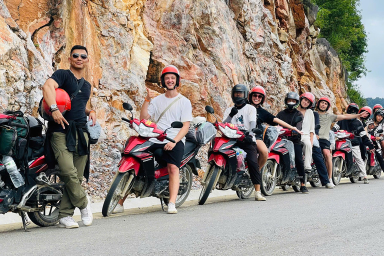 Excursão de luxo de 4 dias de motocicleta em Ha Giang Loop com Easy Rider